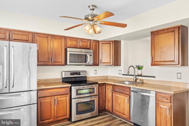 1400 COX LANDING CT, Stoney Beach, MD 21226