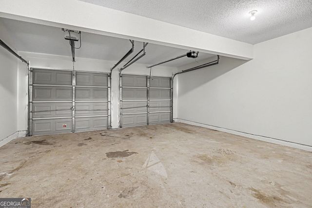 129 Kentwood Springs Drive, Hampton, GA 30228