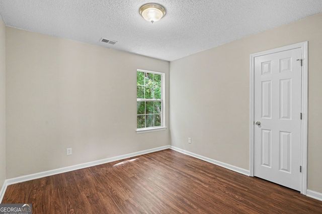 129 Kentwood Springs Drive, Hampton, GA 30228