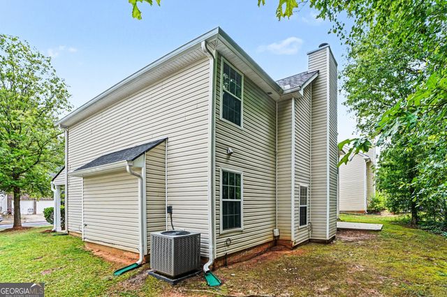 129 Kentwood Springs Drive, Hampton, GA 30228