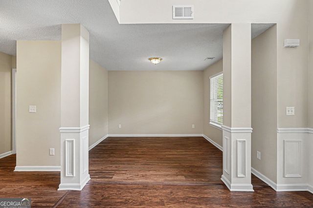 129 Kentwood Springs Drive, Hampton, GA 30228