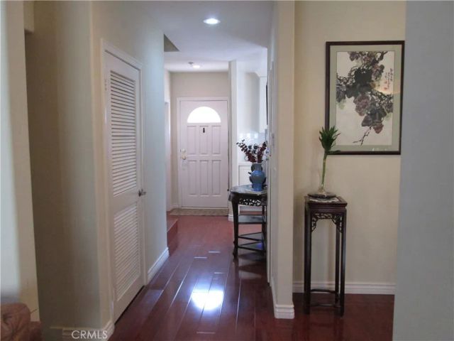 2345 Montrose Avenue 5, Montrose, CA 91020