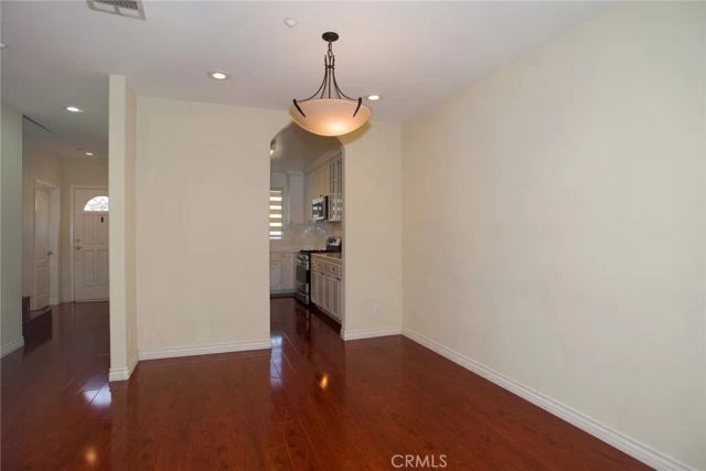 2345 Montrose Avenue 5, Montrose, CA 91020
