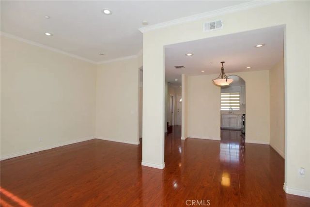 2345 Montrose Avenue 5, Montrose, CA 91020