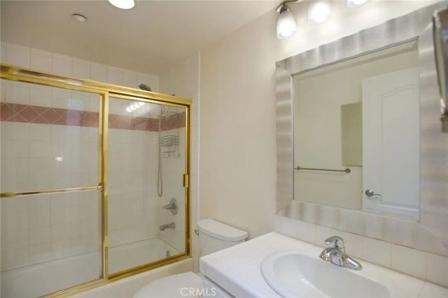 2345 Montrose Avenue 5, Montrose, CA 91020