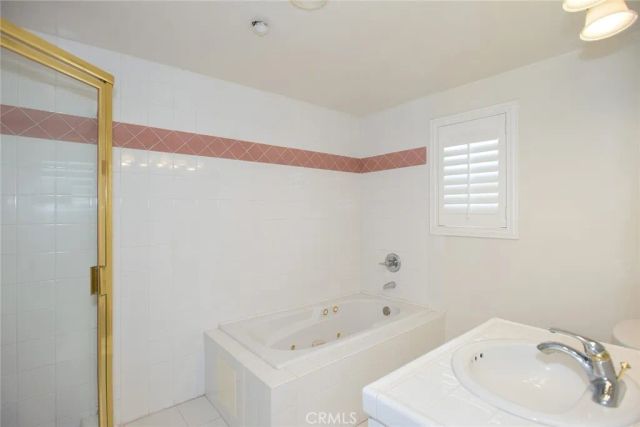 2345 Montrose Avenue 5, Montrose, CA 91020