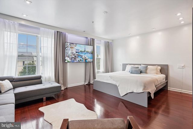 7410 LANGHOLM WAY, Manassas, VA 20109