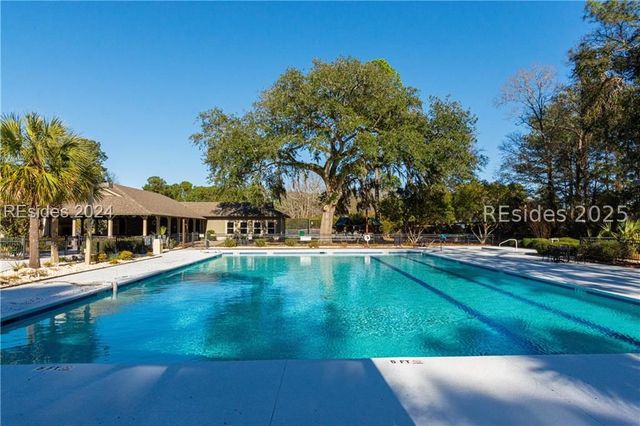 27 Muirfield Dr, Bluffton, SC 29909