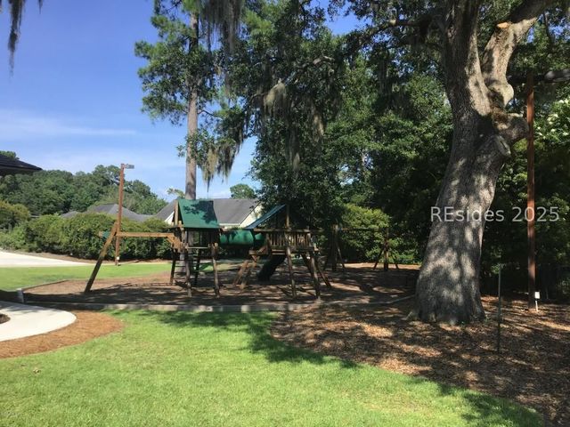 27 Muirfield Dr, Bluffton, SC 29909