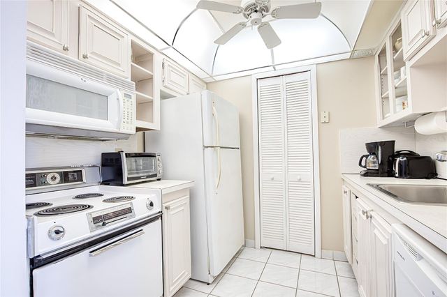 111 Briny Avenue 2312, Pompano Beach, FL 33062