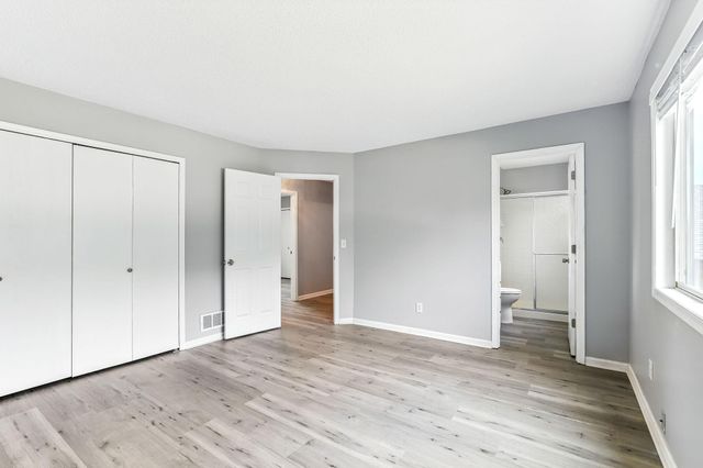 9455 Jarrod Avenue S, Cottage Grove, MN 55016