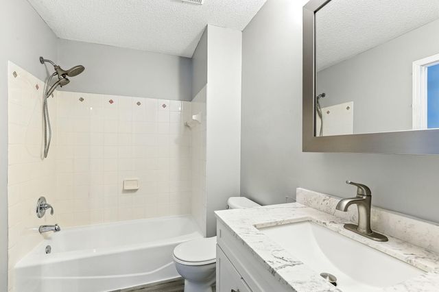 9455 Jarrod Avenue S, Cottage Grove, MN 55016