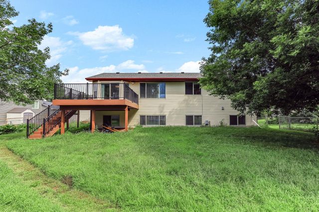 9455 Jarrod Avenue S, Cottage Grove, MN 55016