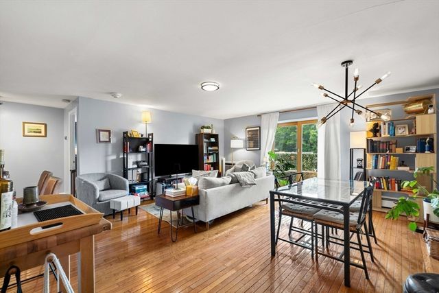 121 Tremont St 316, Boston, MA 02135