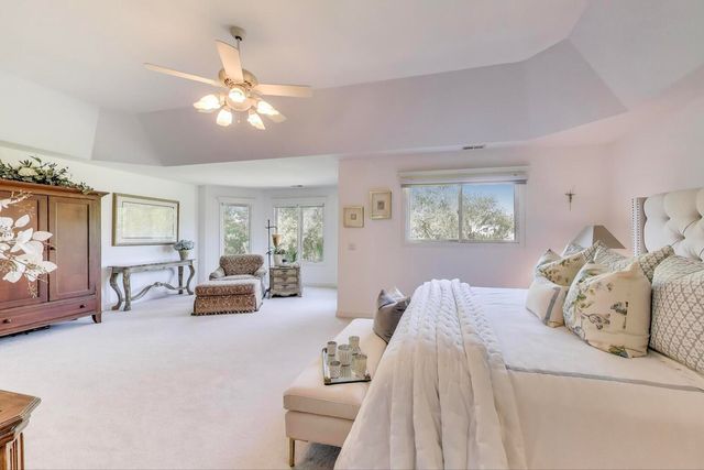 20812 N Swansway, Deer Park, IL 60010