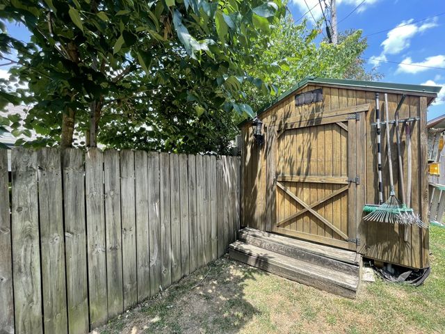 1212 Berry St, Old Hickory, TN 37138