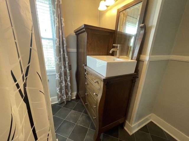 1212 Berry St, Old Hickory, TN 37138