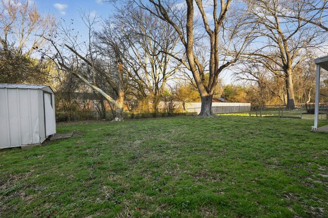 5267 BROKEN OAK DR, Memphis, TN 38127