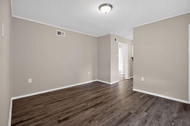 5267 BROKEN OAK DR, Memphis, TN 38127