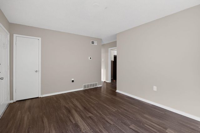 5267 BROKEN OAK DR, Memphis, TN 38127