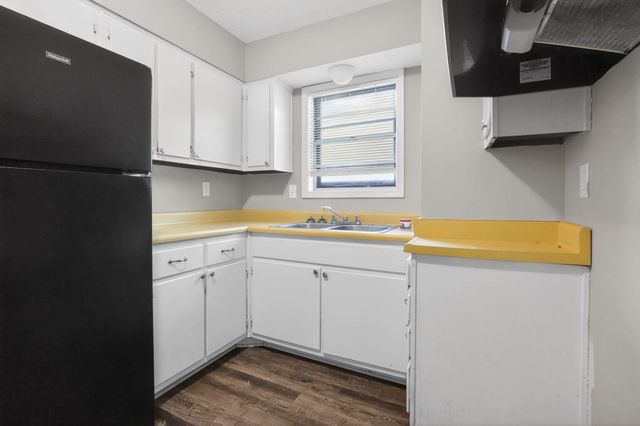 5267 BROKEN OAK DR, Memphis, TN 38127