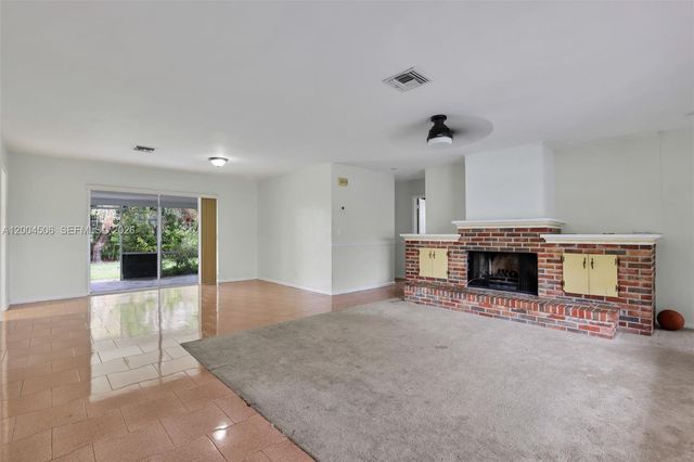 4201 Mckinley St, Hollywood, FL 33021