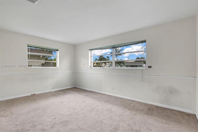 4201 Mckinley St, Hollywood, FL 33021