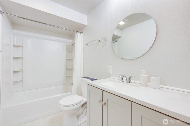 20125 NE Second Avenue, Poulsbo, WA 98370