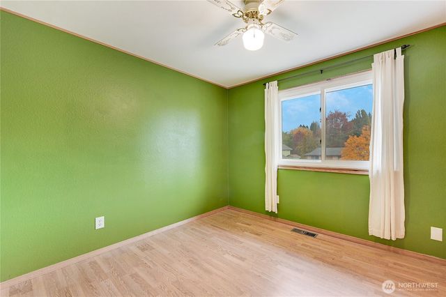 20125 NE Second Avenue, Poulsbo, WA 98370