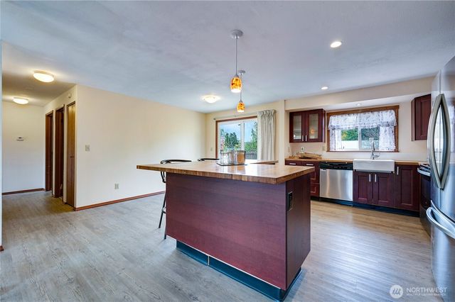 20125 NE Second Avenue, Poulsbo, WA 98370