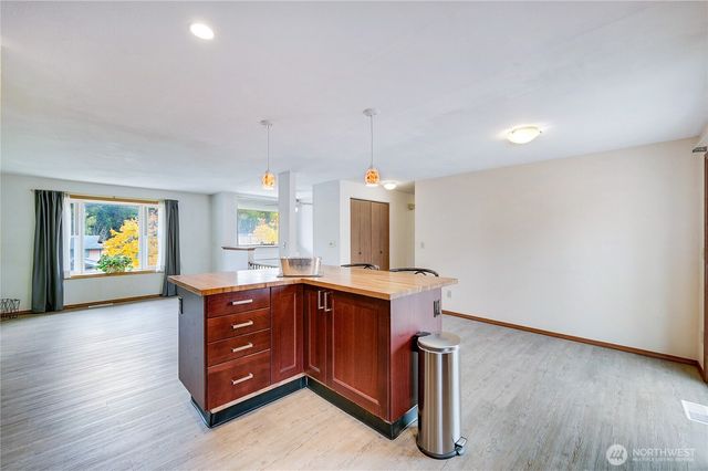 20125 NE Second Avenue, Poulsbo, WA 98370