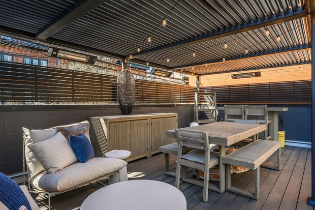 1528 N Elk Grove Avenue 1, Chicago, IL 60622