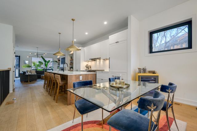 1528 N Elk Grove Avenue 1, Chicago, IL 60622