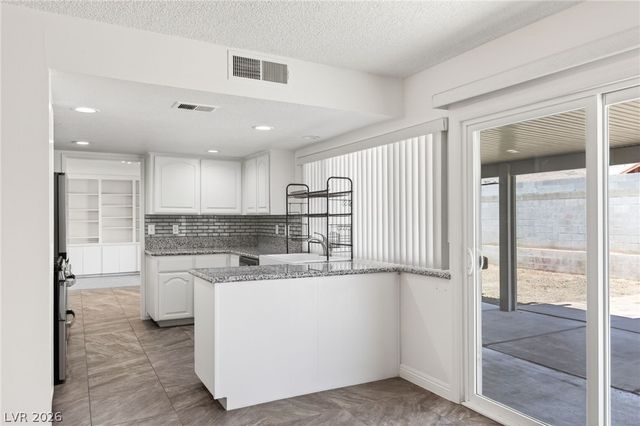 5374 Latigo Street, Las Vegas, NV 89119