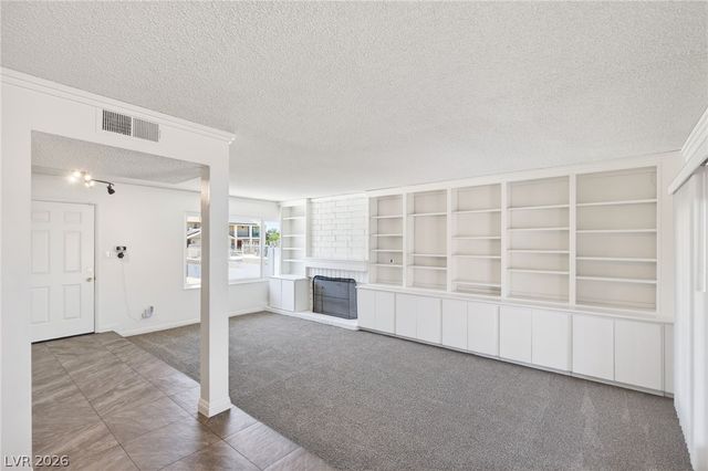 5374 Latigo Street, Las Vegas, NV 89119