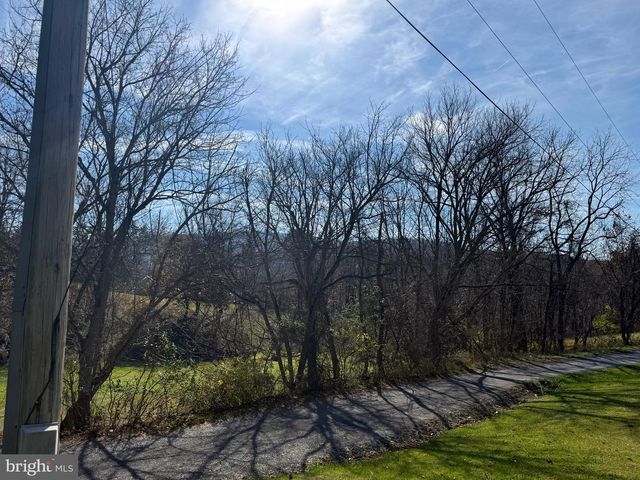 275 GAP RD, Front Royal, VA 22630