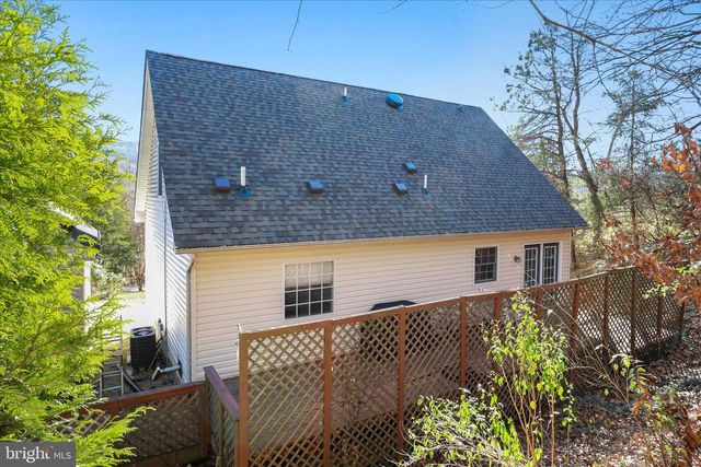 275 GAP RD, Front Royal, VA 22630