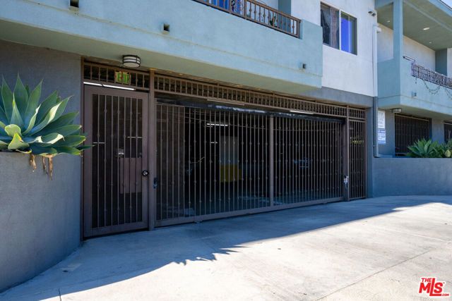 7203 Rubio Avenue, Van Nuys (los Angeles), CA 91406