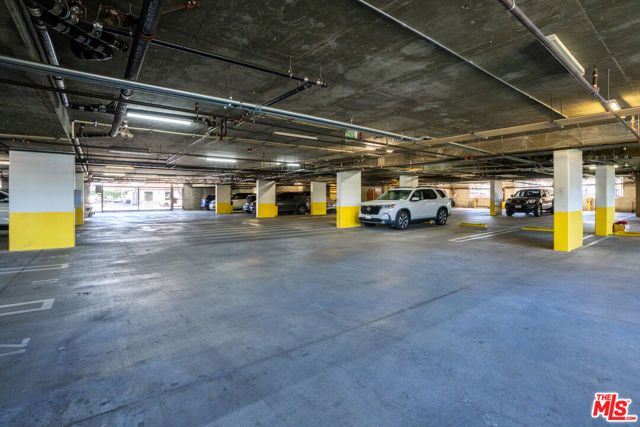 7203 Rubio Avenue, Van Nuys (los Angeles), CA 91406