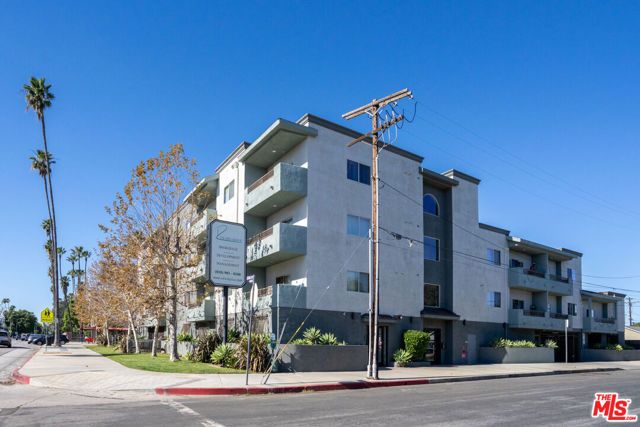 7203 Rubio Avenue, Van Nuys (los Angeles), CA 91406