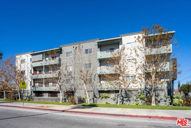 7203 Rubio Avenue, Van Nuys (los Angeles), CA 91406