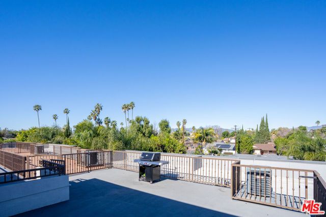 7203 Rubio Avenue, Van Nuys (los Angeles), CA 91406