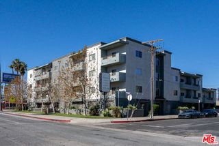 7203 Rubio Avenue, Van Nuys (los Angeles), CA 91406