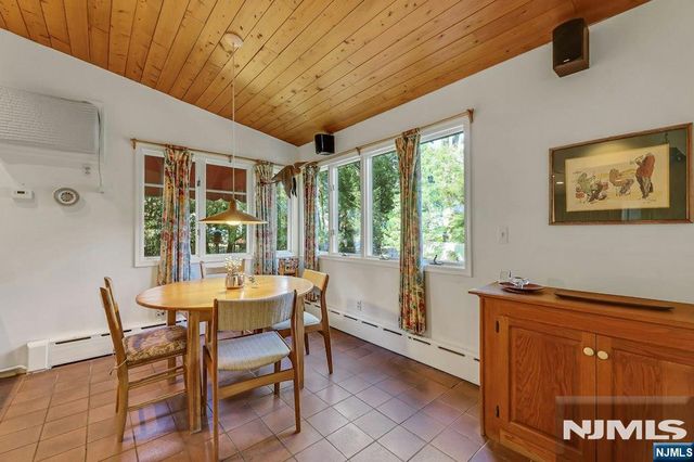 62 James Street, Westwood, NJ 07675