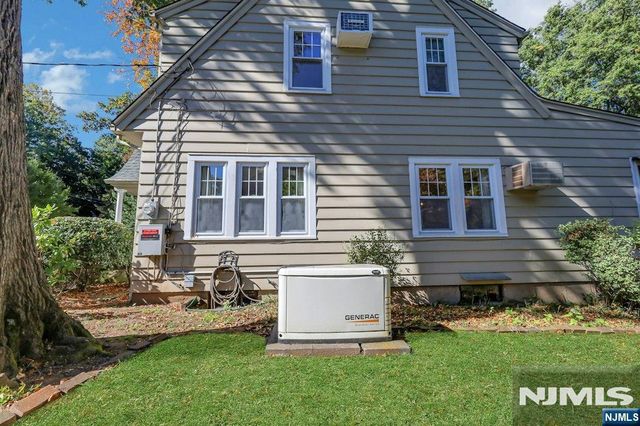 62 James Street, Westwood, NJ 07675