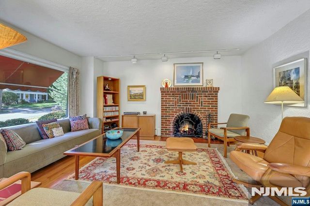 62 James Street, Westwood, NJ 07675