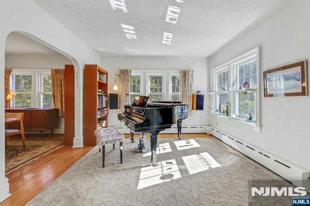 62 James Street, Westwood, NJ 07675