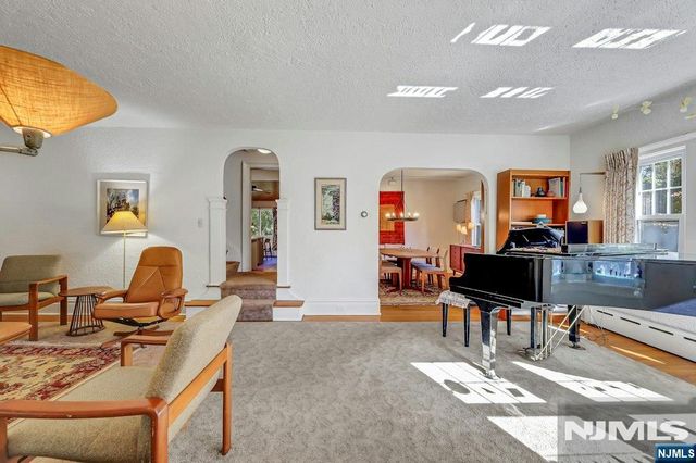 62 James Street, Westwood, NJ 07675