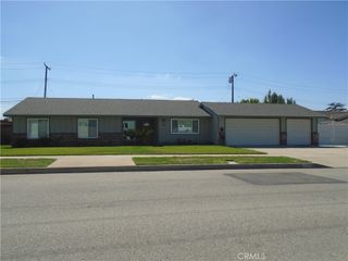 304 W Juanita Avenue, Glendora, CA 91740