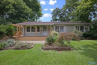 2106 Bide A Wee Drive NE, Huntsville, AL 35801
